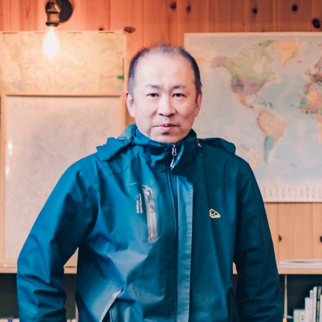 中乗 誠介